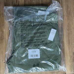 NWT Gap Skinny Performance Chinos Pants 31x32